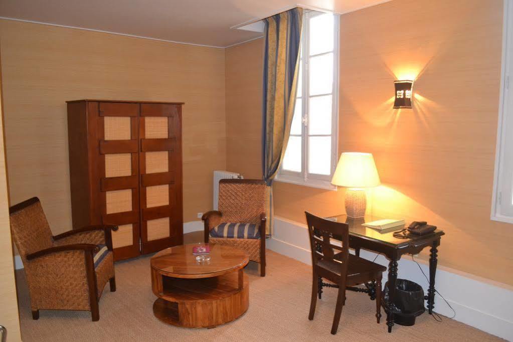 Brit Hotel Des Grands Hommes - Bordeaux Centre מראה חיצוני תמונה